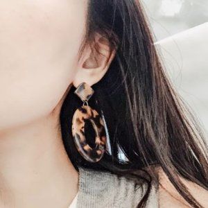 Acrylic Resin Oval Tortoise Earrings